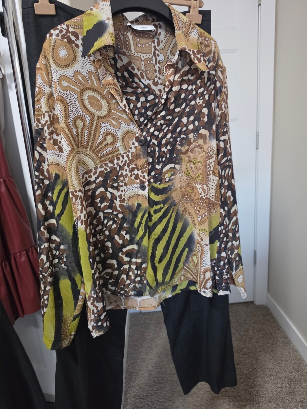 Black Linen Set Made In Italy Animal Print Top Medium